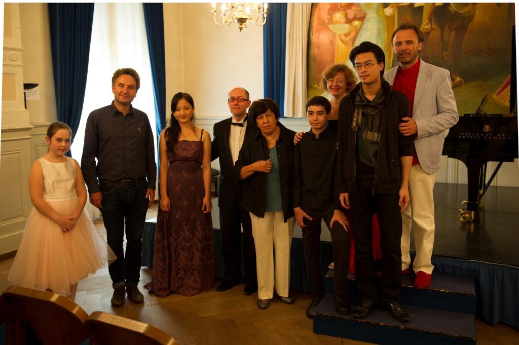 Natalia Gutman Hyoung Choi Alisa Zaika Quino Torre <br>Vadim Gladkov Dimitri Vasylyev Svetlana Vasylyev Dmitri Vinnik Sunao Goko
